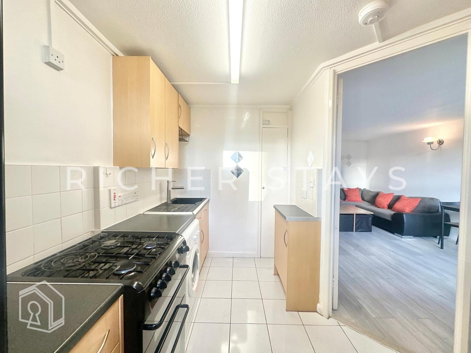 Chelsea Riverside 1-bed Flat *